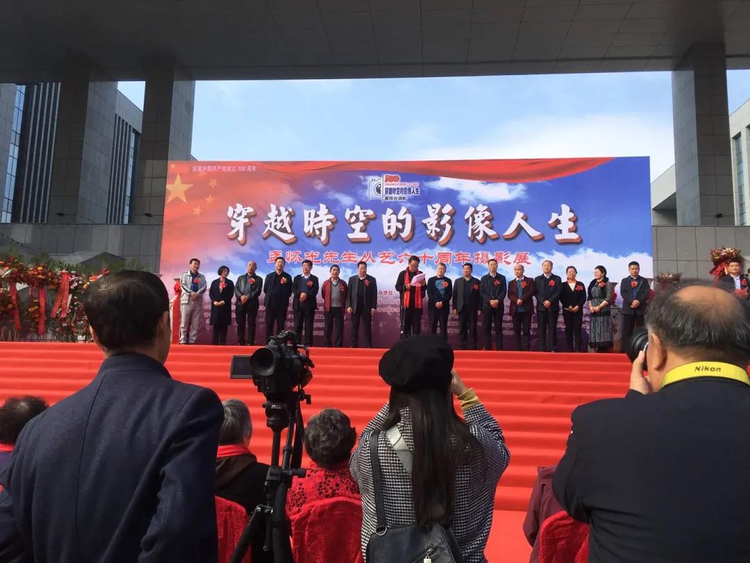 d1a9bdf9db154cb883a5cfb4cecdc2d1.jpg d1a9bdf9db154cb883a5cfb4cecdc2d1.jpg